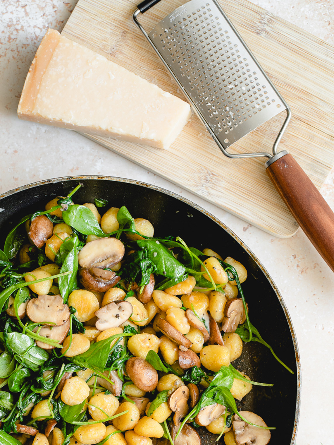 89 135 10 04_8913510-i01-LCDG-web.jpg 8913510-i01-LCDG-web