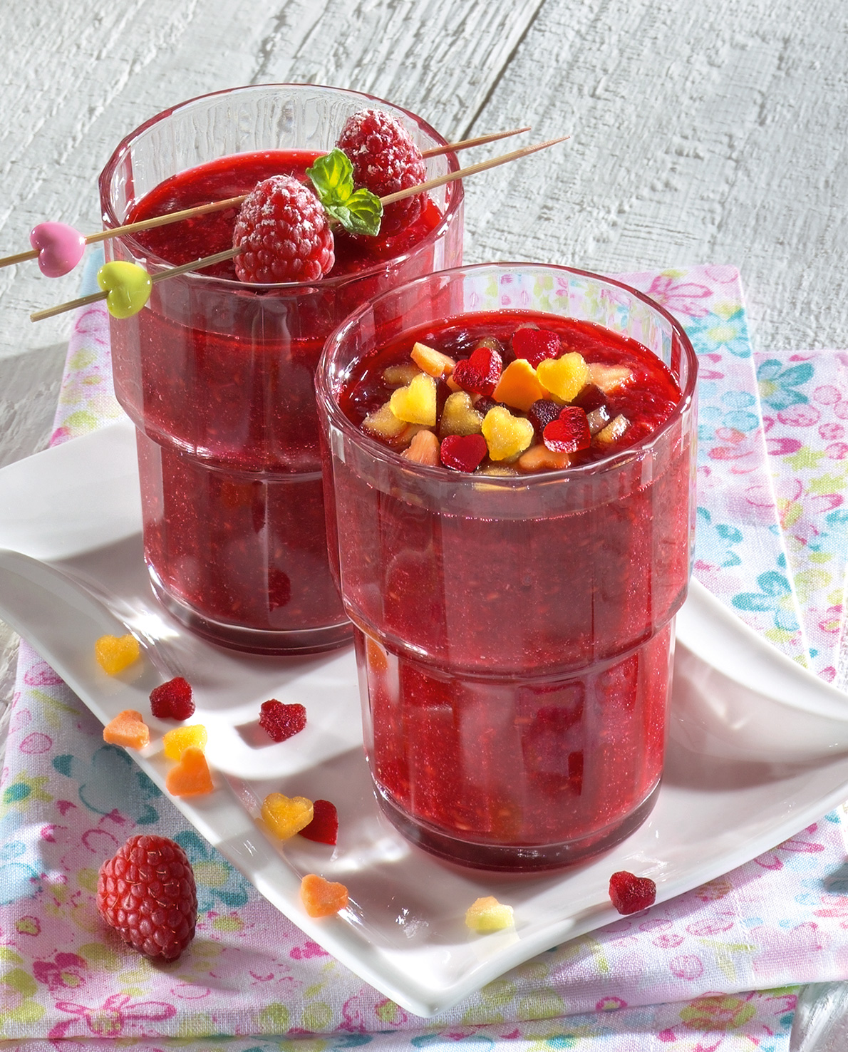 90 799 02 10_9079902_v10_web.jpg Konfetti Ausstecher-Set, 2-teilig