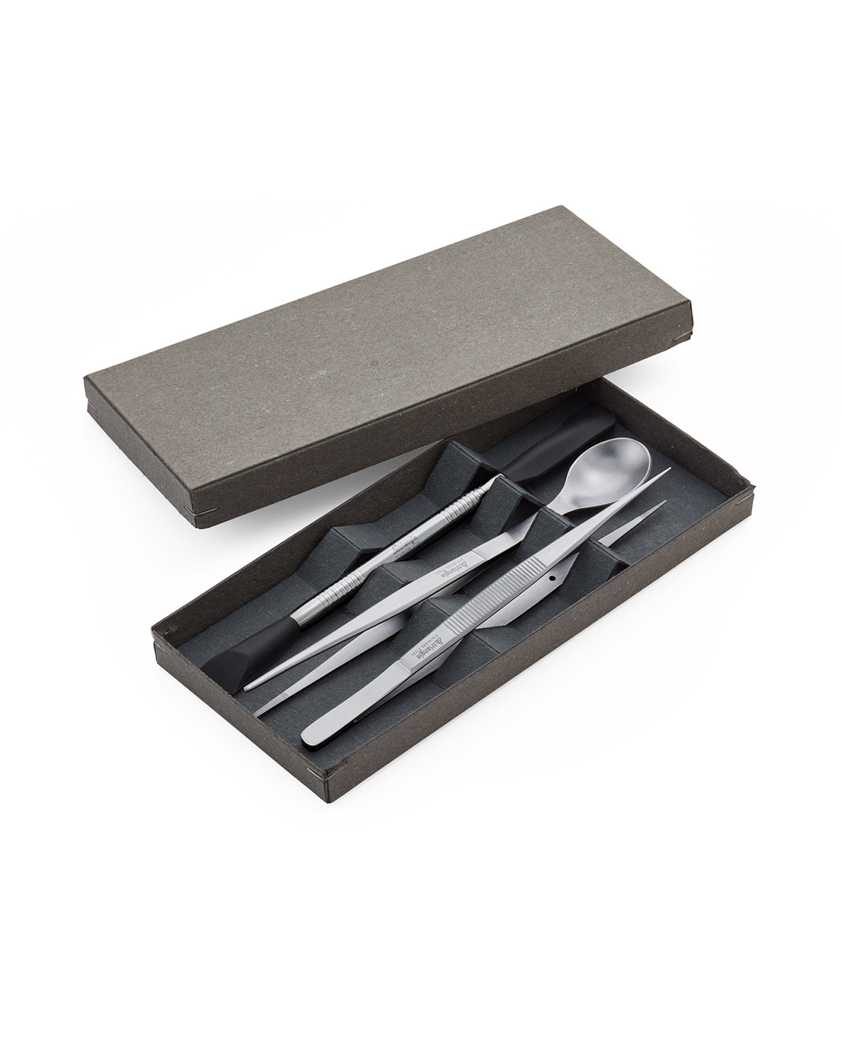 90 086 03 04_9008603-v01-web.jpg 9008603-v01-web