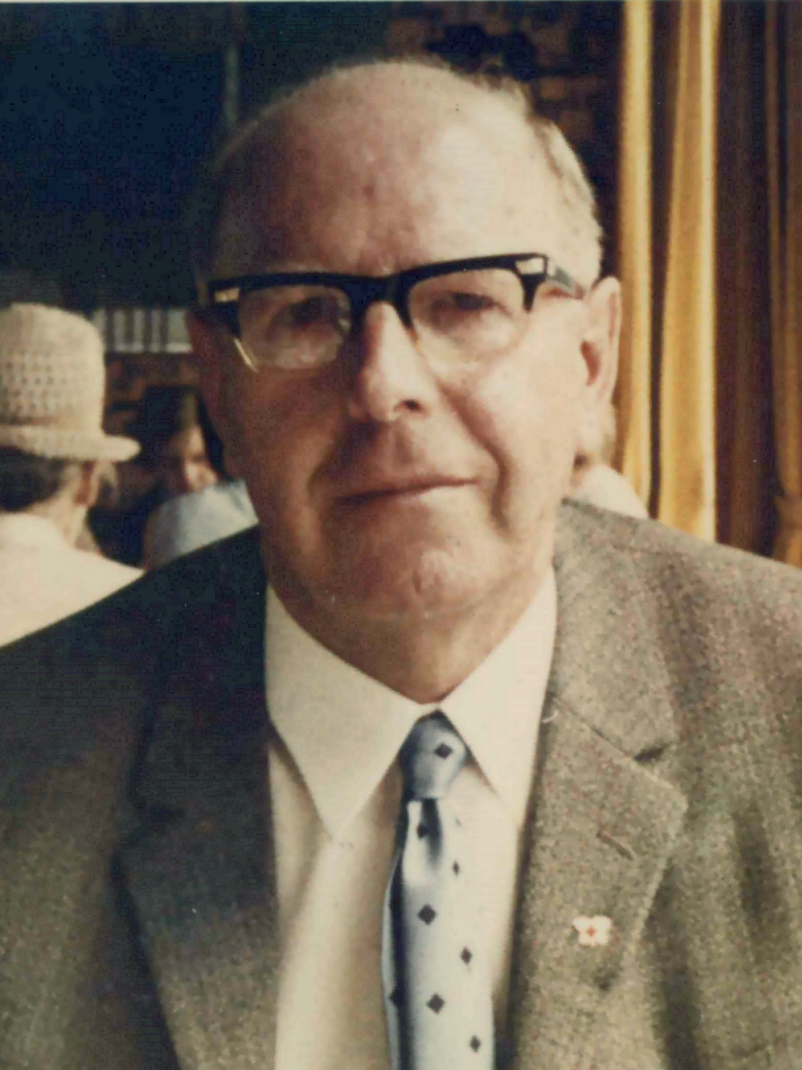 Erwin-Hill-Zuschnitt