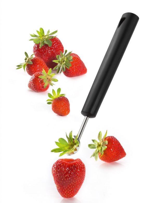 triangle tomato huller with strawberries